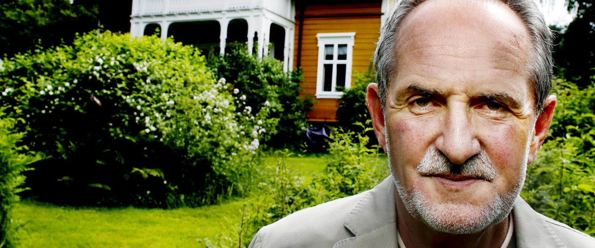 Nye uavhengige eskorter