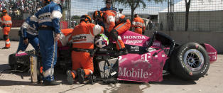 Indycarfører må opereres på nytt etter stygg krasj