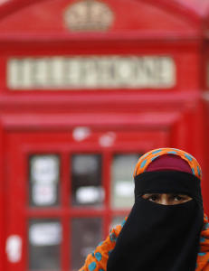 18 britiske moskeer sa ja til å gifte bort 14 år gamle jenter