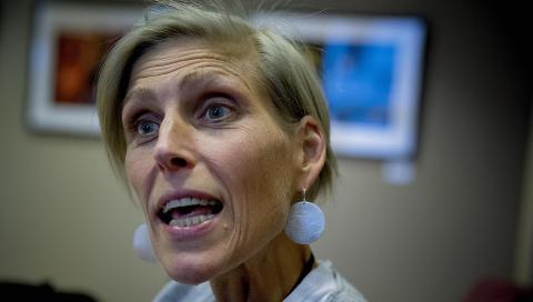 EN SKATT: -Vi skulle bare restaurere gammel nitratfilm, sier Tina Anckarman som ikke viste hvilken skatt de hadde funnet. Foto: Bjørn Langsem EN SKATT: -Vi skulle bare restaurere gammel nitratfilm, sier Tina Anckarman som ikke viste hvilken skatt de hadde funnet. Foto: Bjørn Langsem