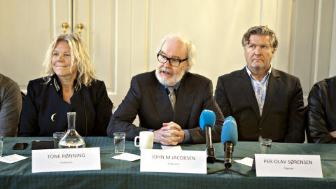 PRODUSENT OG REGISSØR: Tone Rønning fra NRK, John M Jacobsen fra Filmkameratene og regissør Per-Olav Sørensen. Foto: Anders Grønneberg / Dagbladet. PRODUSENT OG REGISSØR: Tone Rønning fra NRK, John M Jacobsen fra Filmkameratene og regissør Per-Olav Sørensen. Foto: Anders Grønneberg / Dagbladet.