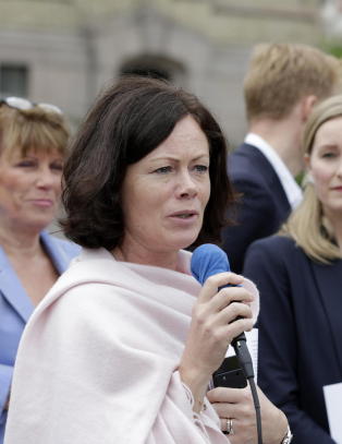 - Hvis vi får en homohater som likestillingsminister, får regjeringen et problem
