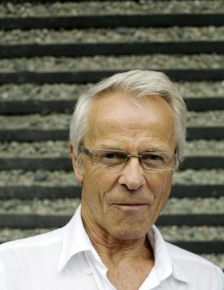 La oss opptre anstendig