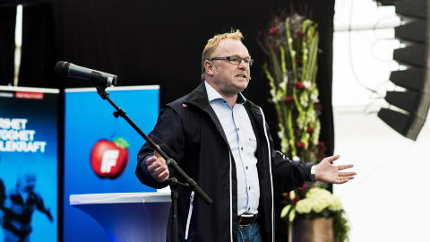 GLAD I PARTIET: - Jeg har vært og er fortsatt glad i partiet. Og det kommer jeg alltid til å være, sier Per Sandberg. Her under Frps politiske møte i Kristiansand. Foto: SONDRE STEEN HOLVIK GLAD I PARTIET: - Jeg har vært og er fortsatt glad i partiet. Og det kommer jeg alltid til å være, sier Per Sandberg. Her under Frps politiske møte i Kristiansand. Foto: SONDRE STEEN HOLVIK