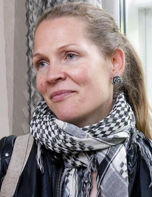 «VG er på viddene. Jeg har IKKE skrevet noen bok om Wenche Behring Breivik.»