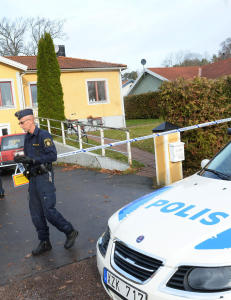 Oppdaget mann og to gutter i kjelleren sin