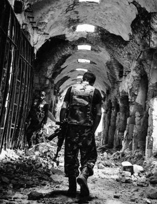 Ved siden av et lik i Aleppo finner du alltid liket til den som prøvde å hjelpe