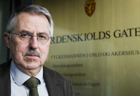 NY VURDERING: Klagen mot Frederic Kontny ligger igjen på fylkeslege Petter Schous bord. Foto: Berit Roald / NTB Scanpix NY VURDERING: Klagen mot Frederic Kontny ligger igjen på fylkeslege Petter Schous bord. Foto: Berit Roald / NTB Scanpix