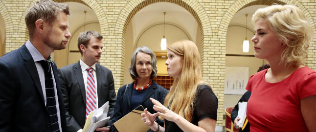 - Gjør det mer skambelagt å søke abort