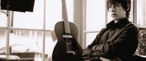 Jake Bugg drar ei linje fra Cash til britpop