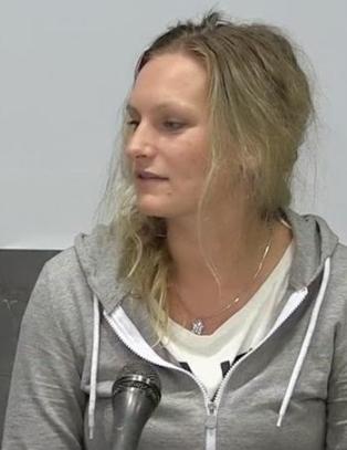 - Plutselig ble det stille. Vi befant oss midt i tyfonen