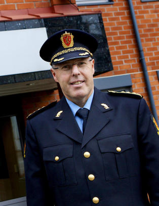- Politiet tar røveren, teller til ti og slipper ham løs igjen