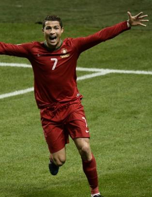 FIFA gjenåpnet Gullballen-avstemningen like før Ronaldo-hat trick