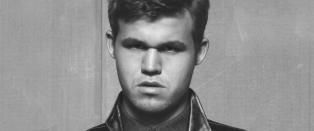 Carlsen på photoshoot med hemmelig superstjerne