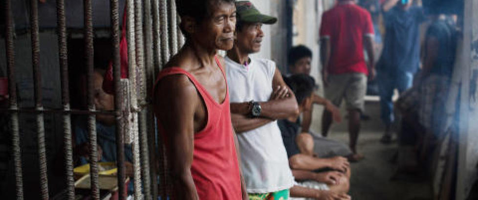 600 fanger rømte i en masseflukt da supertyfonen Haiyan slo til. Nå har nesten halvparten kommet tilbake