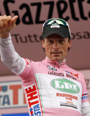 Tatt for doping tre ganger. Nå er han utestengt på livstid