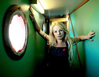 BJØRVIKA 2010: Unni Wilhelmsen er blant artisene som har opptrådt på MS Innvik. FOTO: LARS EIVIND BONES/DAGBLADET. BJØRVIKA 2010: Unni Wilhelmsen er blant artisene som har opptrådt på MS Innvik. FOTO: LARS EIVIND BONES/DAGBLADET.