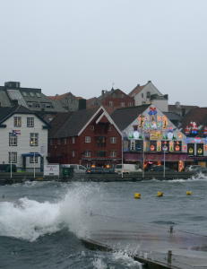 Slik blir været de neste dagene: * Mildvær * Storm * Masse nedbør