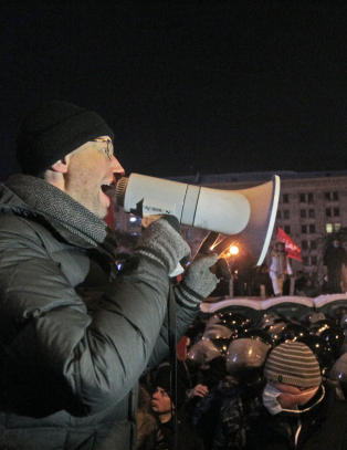 - Janukovitsj spytter i ansiktet på USA, EU og 46 millioner ukrainere