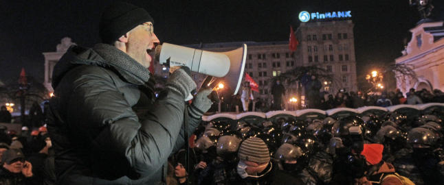 - Janukovitsj spytter i ansiktet på USA, EU og 46 millioner ukrainere