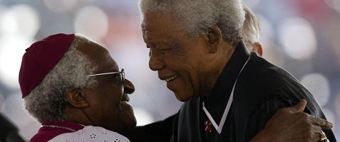 Desmond Tutu ikke invitert i Nelson Mandelas begravelse