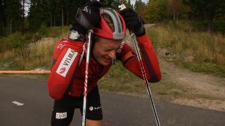 Blodslit: Skiskytter Tarjei Bø (25) gir alt under trening. Heia heia! Pressefoto: TV 2 Blodslit: Skiskytter Tarjei Bø (25) gir alt under trening. Heia heia! Pressefoto: TV 2