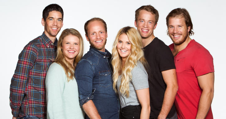 Helter: Skihopper Anders Bardal, fristilkjører Tiril Sjåstad Christiansen, langrennsløper Martin Johnsrud Sundby, snowboarder Silje Nordendal, skiskytter Tarjei Bø og alpinist Kjetil Jansrud. Pressefoto: Rolf-Ørjan Høgset/TV2 Helter: Skihopper Anders Bardal, fristilkjører Tiril Sjåstad Christiansen, langrennsløper Martin Johnsrud Sundby, snowboarder Silje Nordendal, skiskytter Tarjei Bø og alpinist Kjetil Jansrud. Pressefoto: Rolf-Ørjan Høgset/TV2