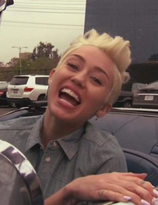Student fikk nei da han inviterte Miley Cyrus på skoleballet