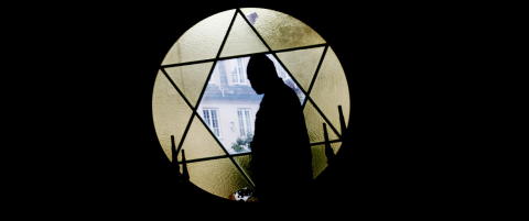 - Nordmenn får jødehatet inn med morsmelken