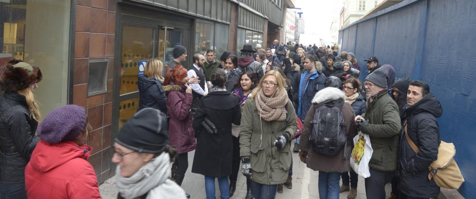 Skulle be 1000 personer i et møte, trykket «send» til 61 000