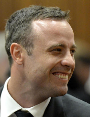 Pistorius-advokat til frontalangrep på første vitne i rettssaken