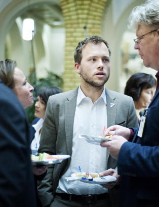 - Frank Bakke-Jensen svikter sin egne velgere