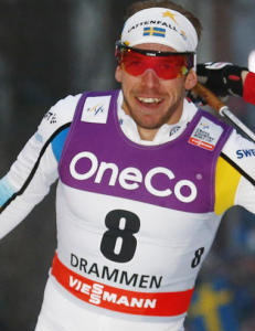 - Leser man ikke tekstene under overskriftene kan man tro han var dopet