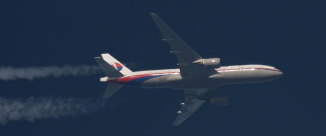 <b>SAVNET:</b> Dette er det aktuelle flyet, Malaysia Airlines MH370, fotografert over Polen i februar. Flyet er en Boeing 777.