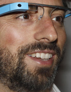 Google innleder samarbeid med Ray Ban og Oakley