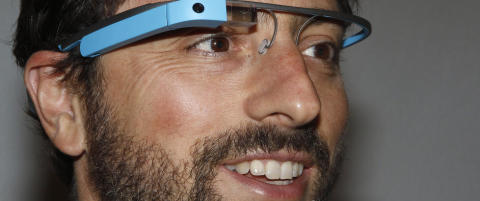 Google innleder samarbeid med Ray Ban og Oakley