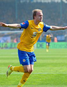 Nielsen scoret i livsviktig Braunschweig-seier
