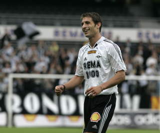 - DRAKK KOKA-TE MOT H�YDEN: Rosenborg kj�pte uruguyanske Sebastian Eguren i 2005. �ret f�r ble han utestengt i seks m�neder etter en positiv dopingpr�ve for kokain. Eguren fikk den minste straffen siden forklaringen hans ble trodd p�: At han hadde drukket koka-te som skulle hjelpe mot h�ydesyke f�r en kamp i Equador. Foto: TOM E. �STHUUS