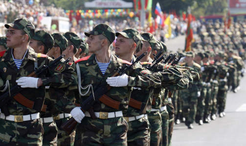 KOMPLISERT HISTORIE: Transnistria ble en del av Ukraina etter f�rste verdenskrig, som Den moldavske autonome sosialistiske sovjetrepublikk. Omr�det ble overf�rt til Sovjet som den Moldavske sosialistiske sovjetrepublikk etter krigen. Foto: REUTERS/Gleb Garanich