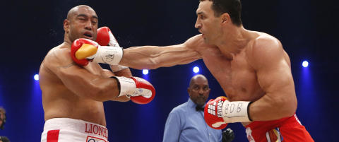 Klitsjko forsvarte VM-beltene sine etter knockout-seier
