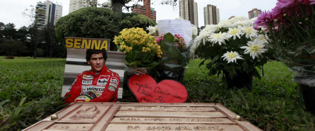 - Vi trodde først Senna bare var litt groggy