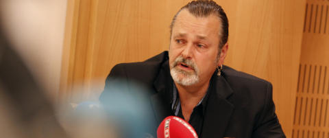 - Jeg fikk slengbemerkninger fra den ene avhørslederen, og da ble jeg forbanna