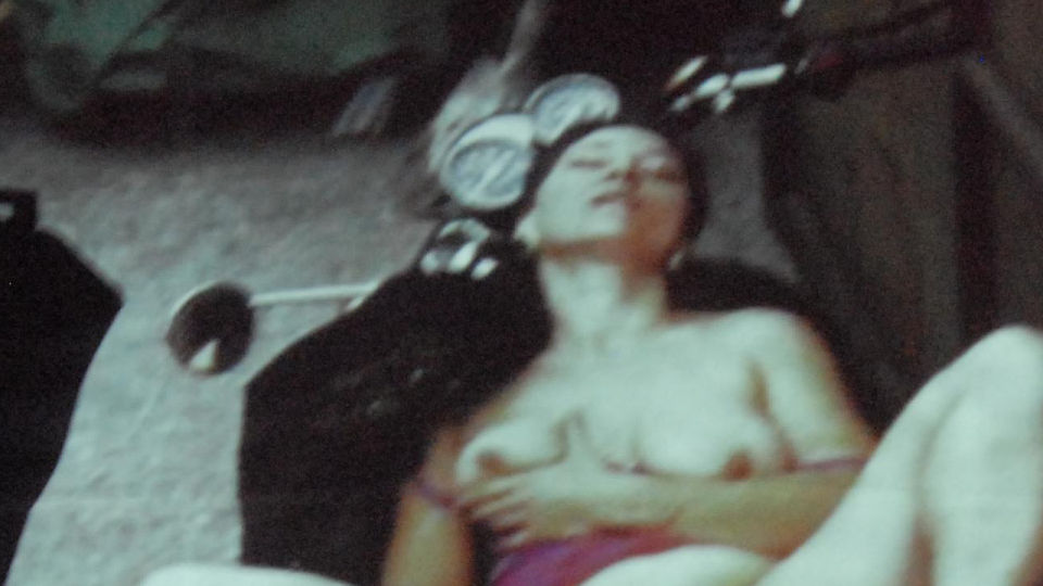 REALCORE: Det er uskarpt, det er ekte, det er vanlige mennesker. Det er kj�rlighet, sier Sergio Messina om amat�rpornoen p� nettet. Bildet er fra Messinas performance i Berlin i 2007.