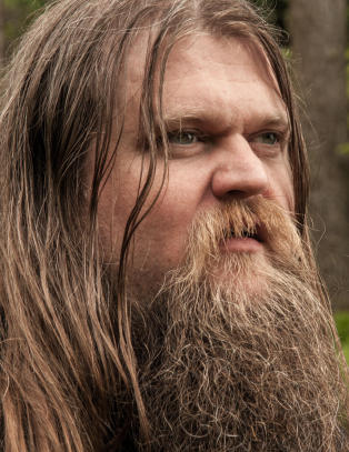 Refses for å spille norsk musikk på natta