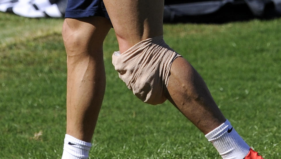 <b>AU:</b> Cristiano Ronaldo har slitt litt med en skade i det venstre kneet den siste tiden, og i dag måtte han hinke av treningsfeltet. Spøker det for verdensstjernens VM-deltakelse?