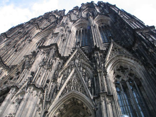 K�LNER DOM: Den praktfulle katedralen er en av verdens st�rste kirker, og K�lns stolthet.Foto: quantz/Flickr/Creative Commons