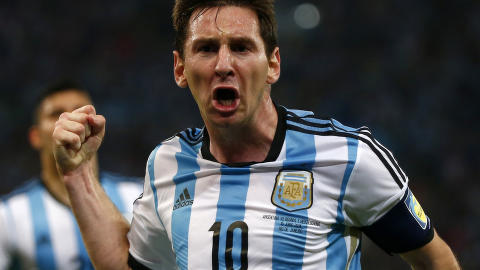 Messi har ikke scoret i VM siden sin VM-debut i 2006, og han ble jublende glad da han satte ballen i mål etter 65 minutter spill mot Bosnia. 