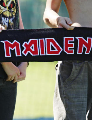 Vet du hvem som synger i Iron Maiden akkurat nå?