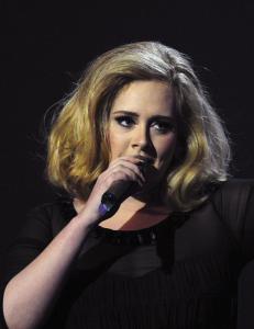 Én ting fikk Adele til å bryte Twitter-tausheten