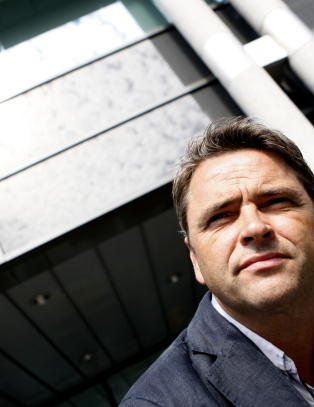- Du vil jo ikke at barnet ditt skal løpe rundt og si at dere er fattige
